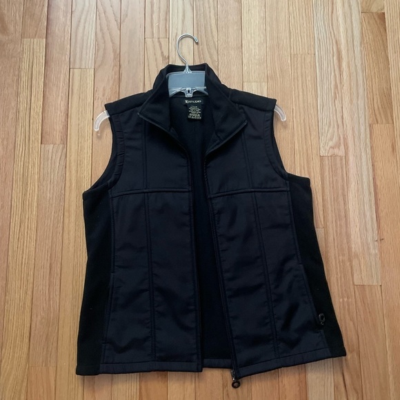 E-Studio Black Vest Size Medium - Picture 1 of 6